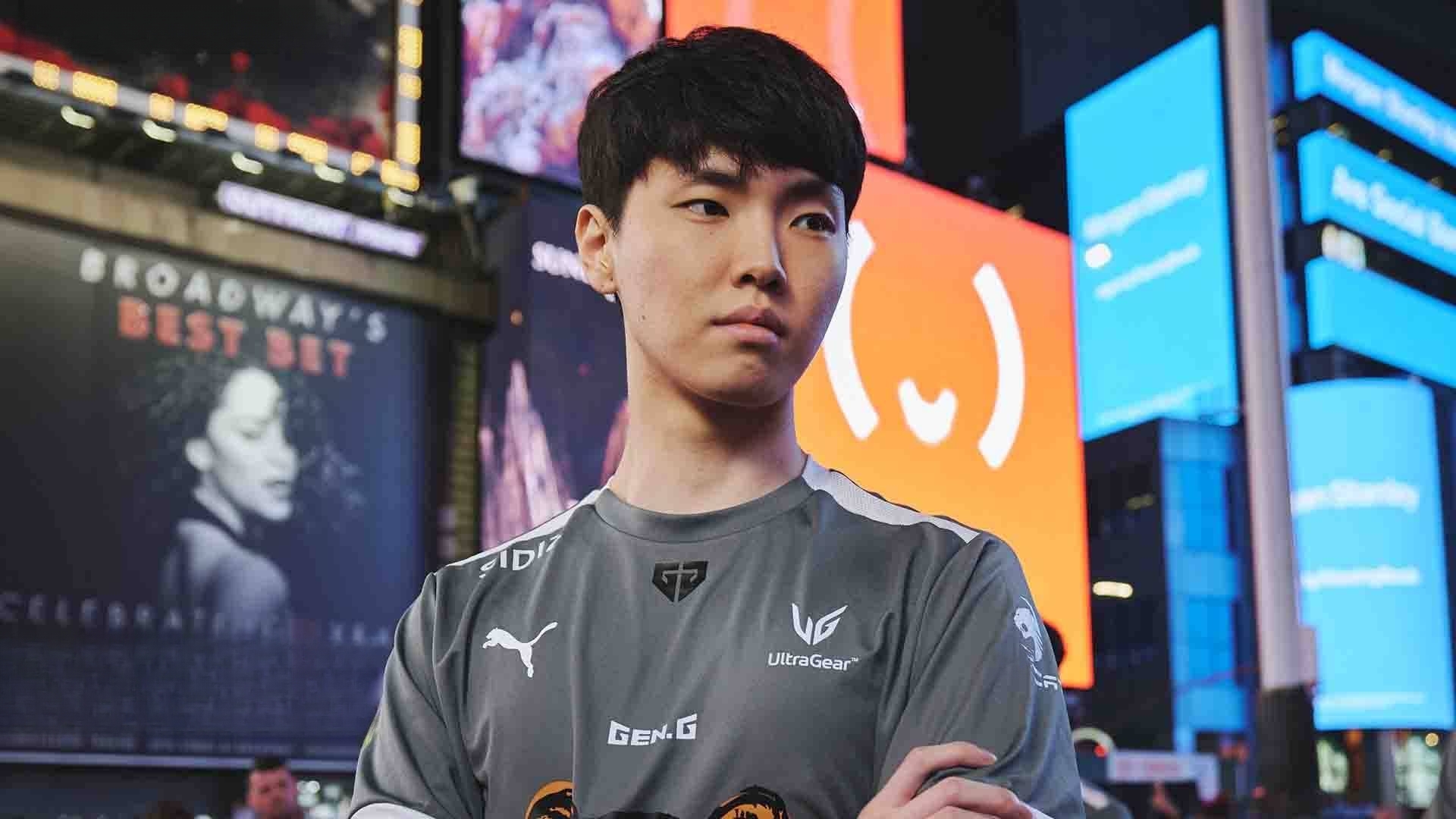 DB电竞直播平台入口-BLG碾压HLE，Chovy打出惊人五杀顶尖较量八强赛，留下经典瞬间的简单介绍