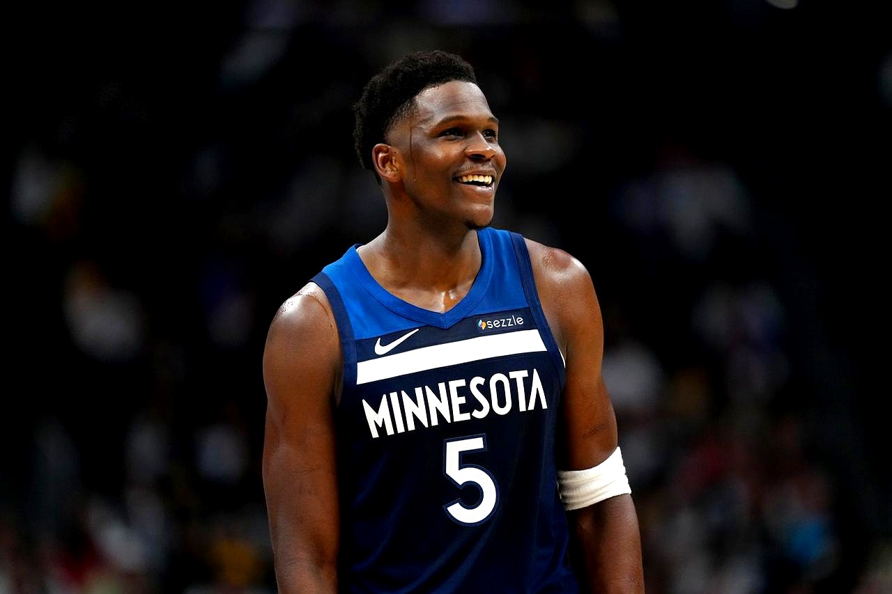 森林狼险胜国王，终结两连败