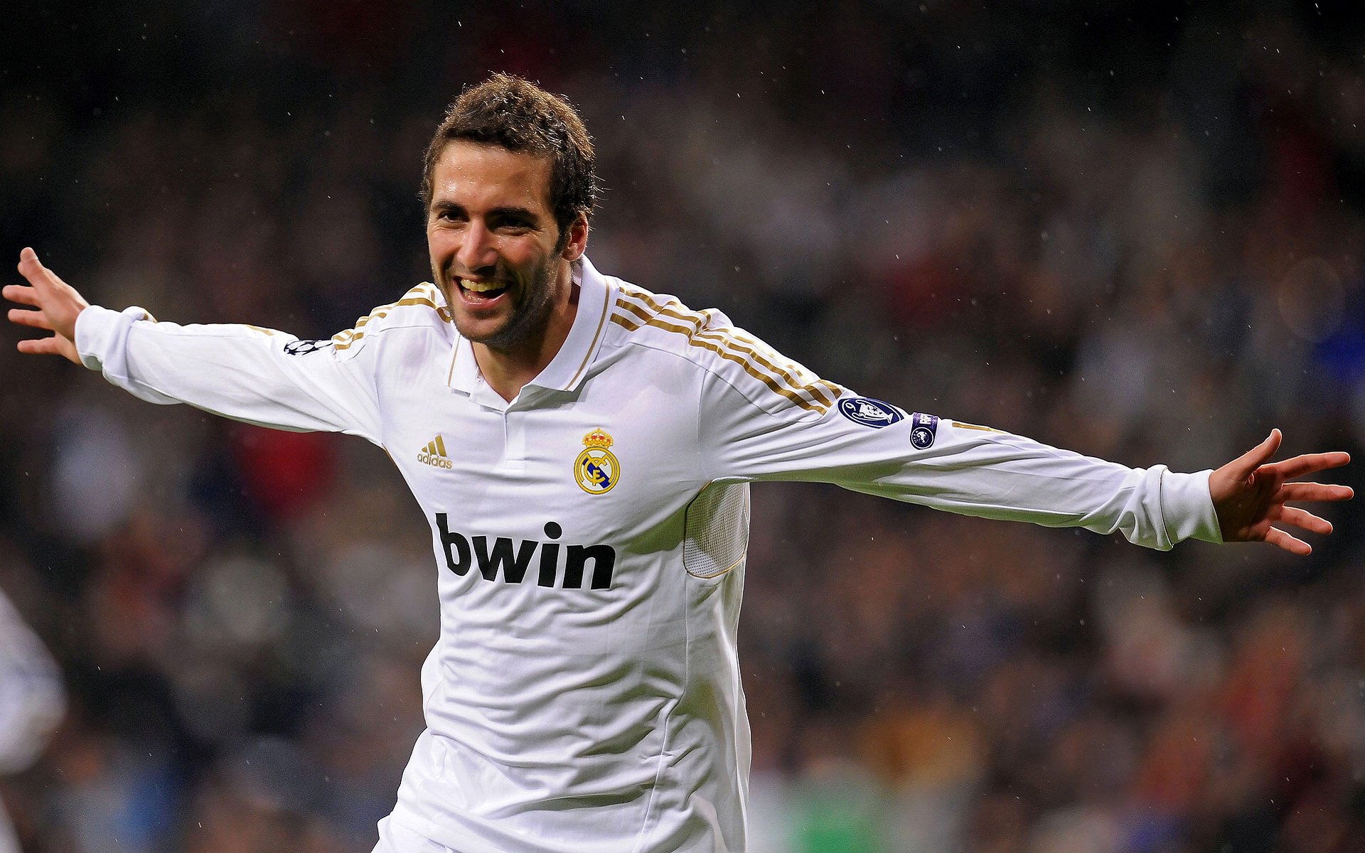 亚特兰大速胜洪都拉斯,布雷默在年度焦点之战接管比赛