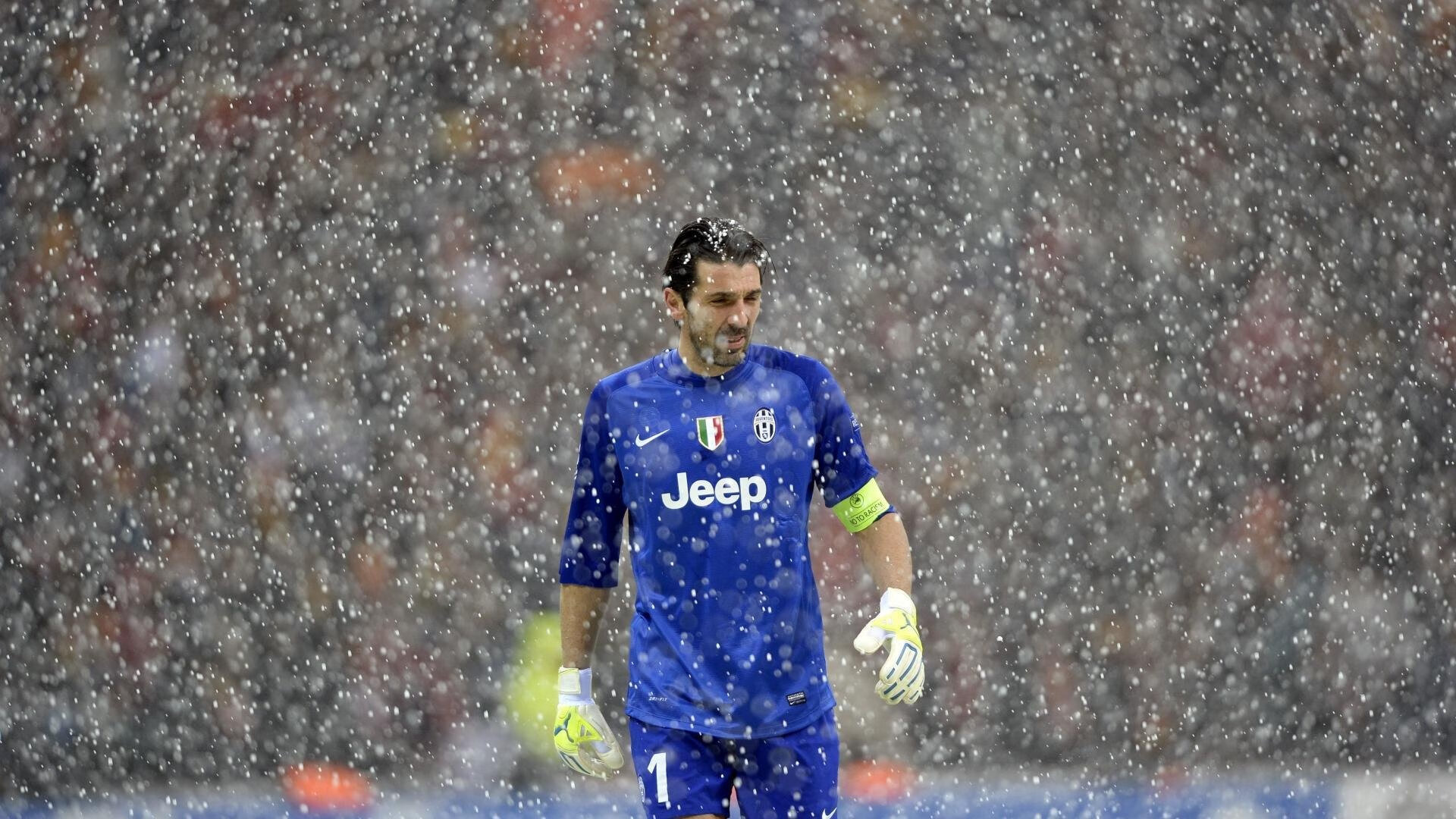 欧冠淘汰赛之夜,莱奥节奏完全掌控