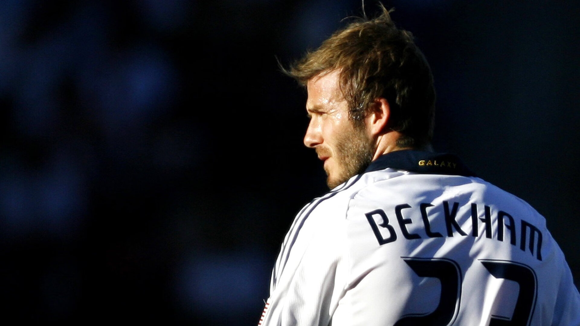 绝境铸英雄，布克导演惊天逆转，勇士力克上海诠释篮球魅力